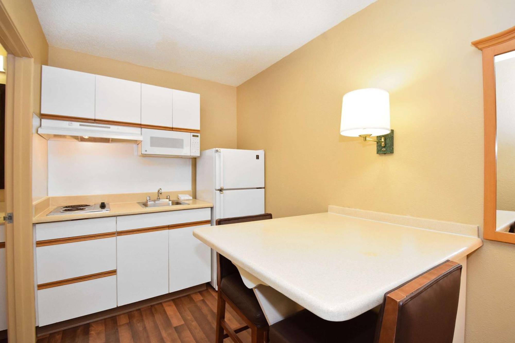 Extended Stay America Suites - San Antonio - Airport Екстер'єр фото
