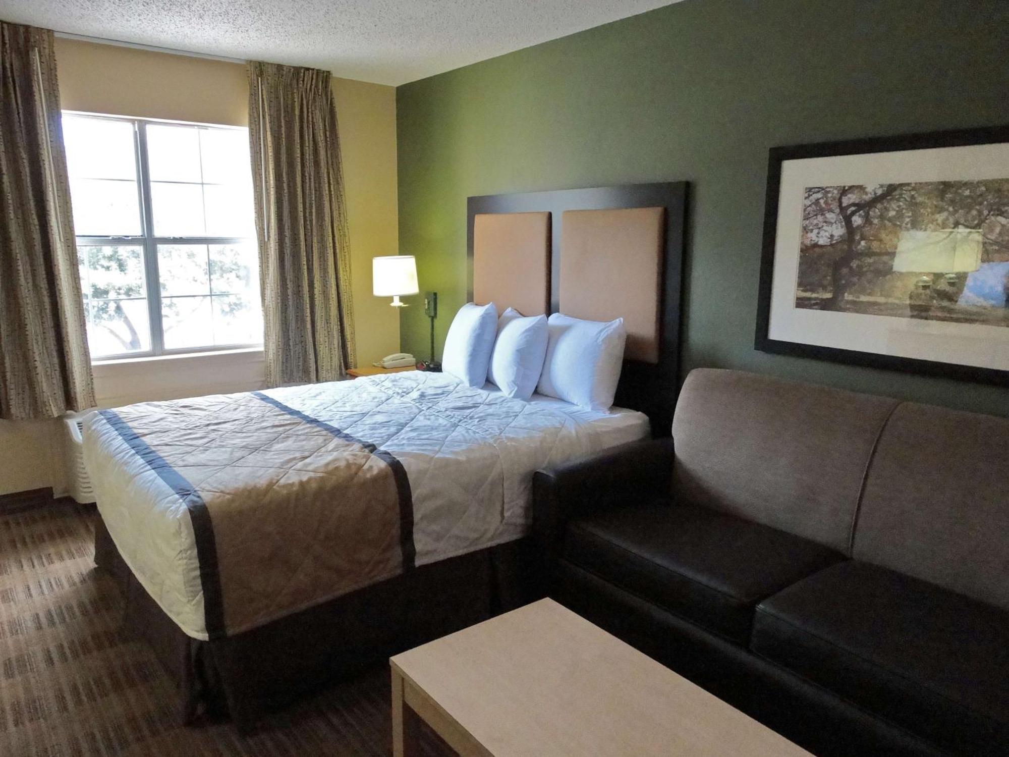 Extended Stay America Suites - San Antonio - Airport Екстер'єр фото